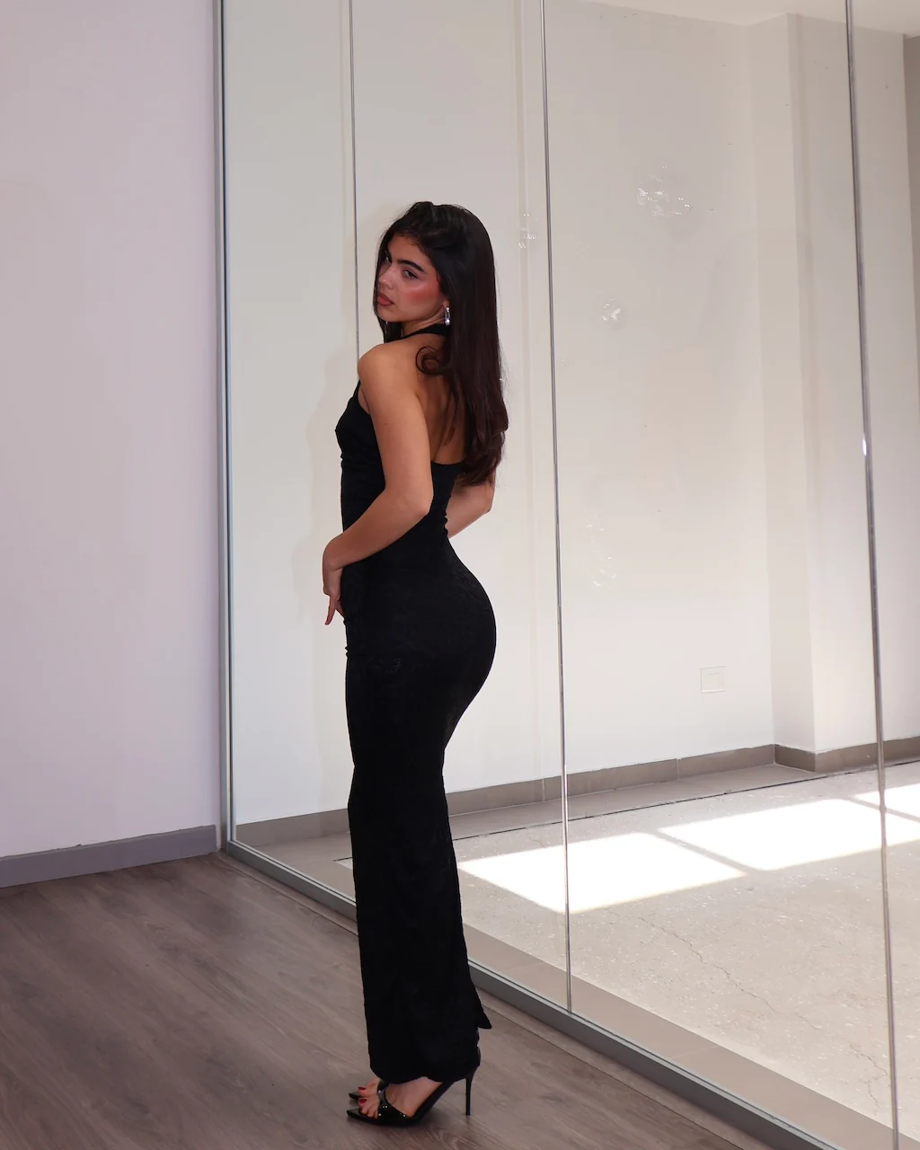 DRESS MARVELLOUS - Image 6